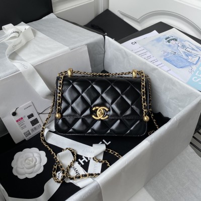  Handbag   Chanel  AS2615  size 12×19×8 cm