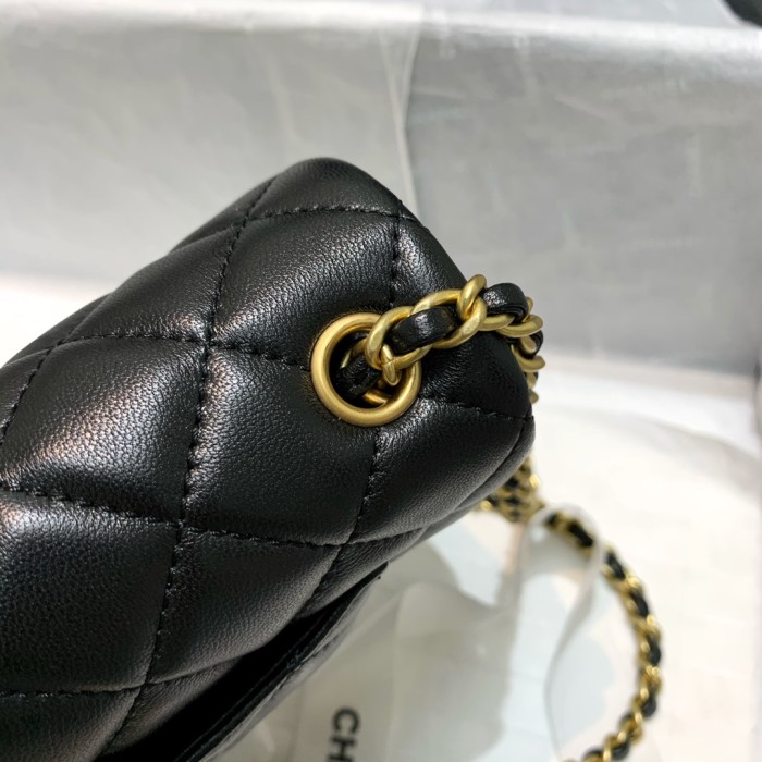 Handbag  Chanel 1787  size 20 cm