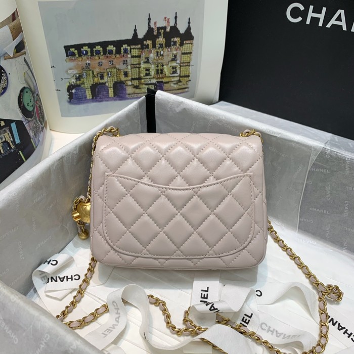 Handbag  Chanel 1786 size 17 cm