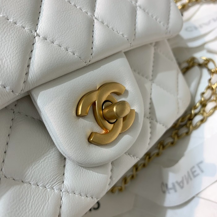 Handbag  Chanel 1786 size 17 cm