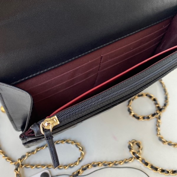  Handbag  Chanel AP2289 size  12.3x19.2x3.5 cm