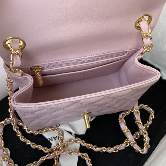  Handbag  Chanel  size  17 cm