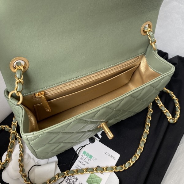  Handbag  Chanel  AS1787 size  𝟏𝟑*𝟐𝟎*𝟕 𝐜𝐦