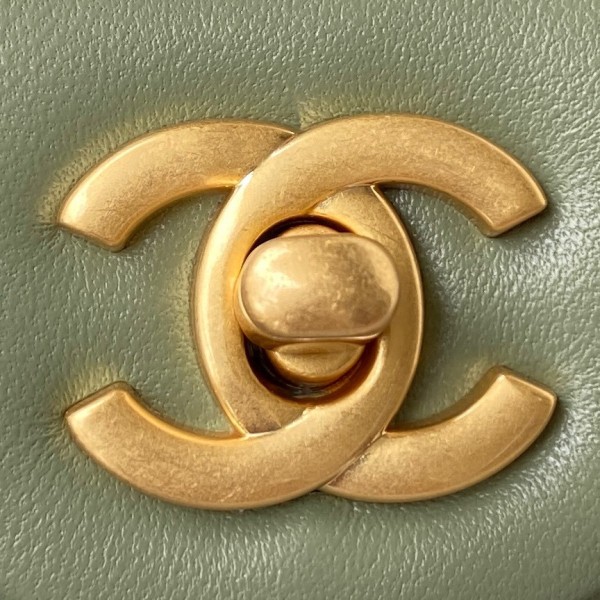  Handbag  Chanel  AS1787 size  𝟏𝟑*𝟐𝟎*𝟕 𝐜𝐦