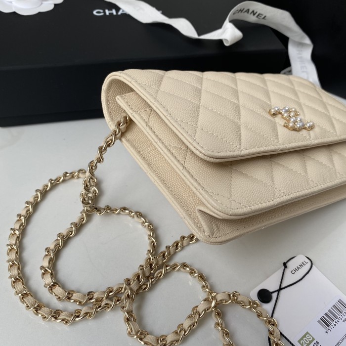  Handbag  Chanel  size 19  cm