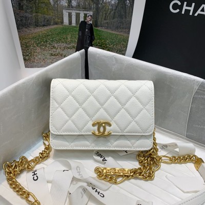  Handbag Chanel 81155  size 15.5 10 4.5 cm