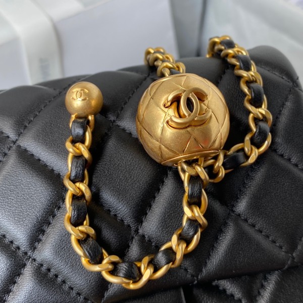 Handbag  Chanel AS1786  size  𝟏𝟑*𝟏𝟖*𝟕 𝐜𝐦
