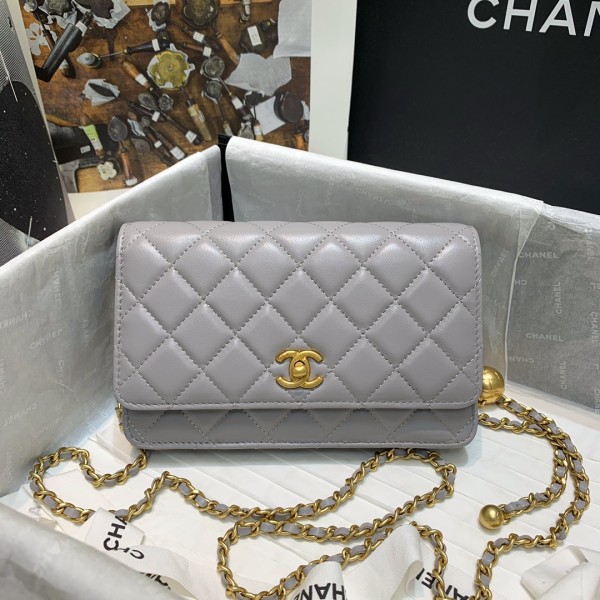  Handbag  Chanel  81133 size 19 cm