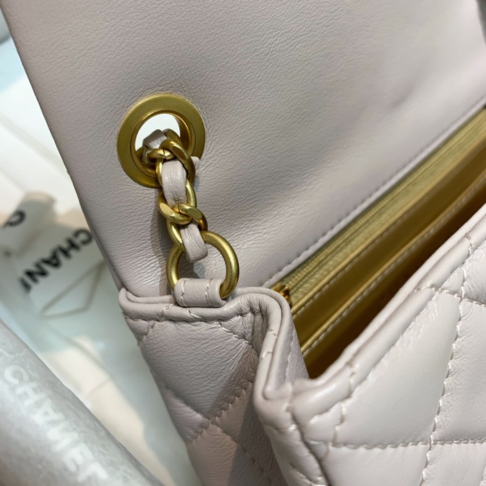 Handbag  Chanel 1786 size 17 cm