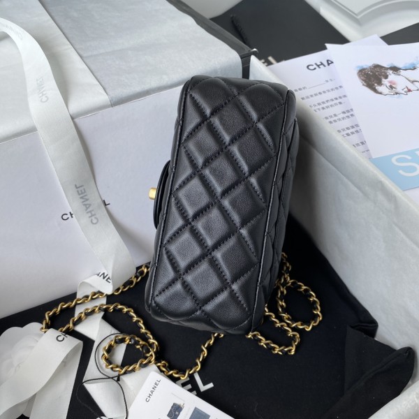 Handbag  Chanel AS1786  size  𝟏𝟑*𝟏𝟖*𝟕 𝐜𝐦