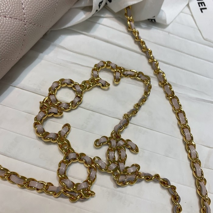  Handbag Chanel  81152 size 19 cm