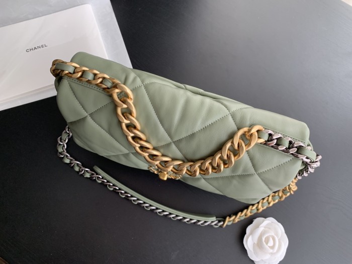  Handbag  Chanel 1161  size  30cmx20cm10 cm 