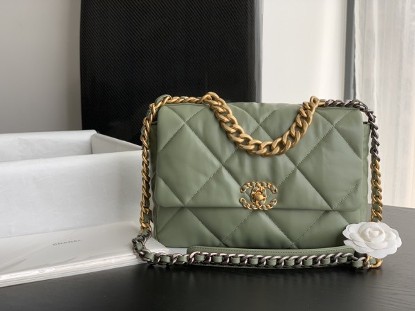  Handbag  Chanel 1161  size  30cmx20cm10 cm 