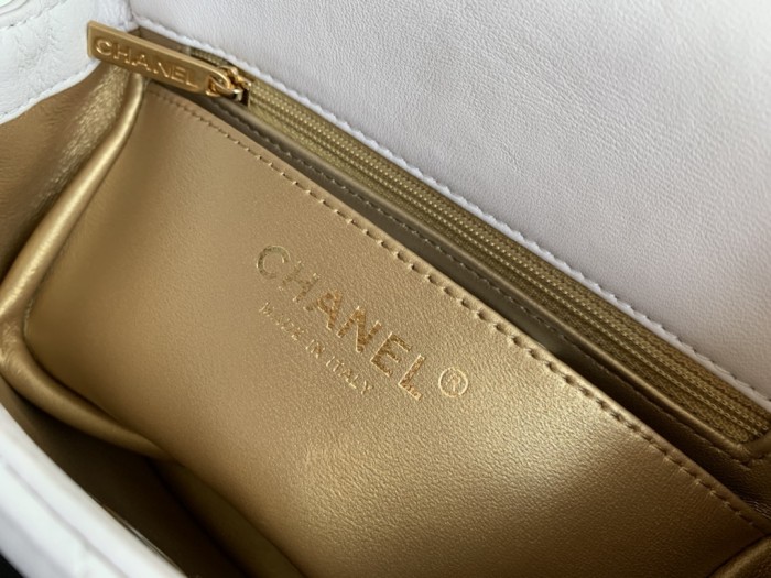  Handbag  Chanel  size 20 cm 