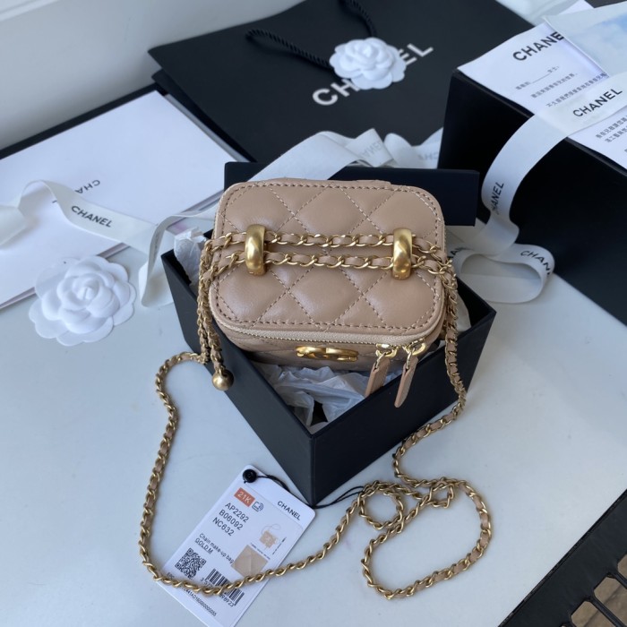  Handbag  Chanel  AP2292  size  11*8.5*7 cm