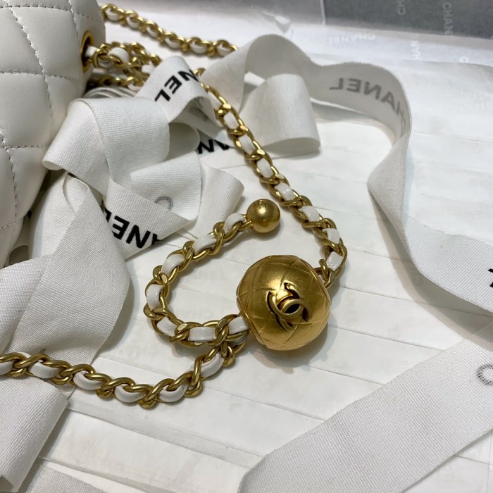 Handbag  Chanel 1786 size 17 cm