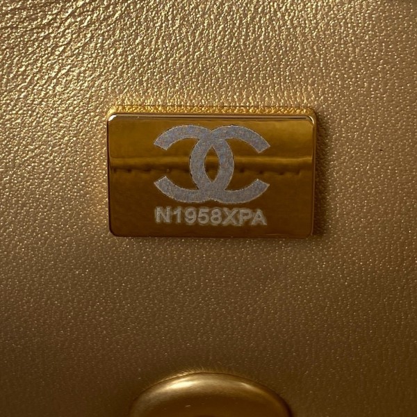  Handbag  Chanel  AS1787 size  𝟏𝟑*𝟐𝟎*𝟕 𝐜𝐦