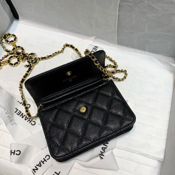 Handbag  Chanel 81139  size  12 8.5 2 cm