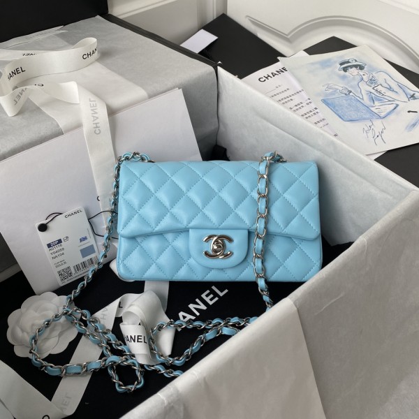  Handbag  Chanel  size   20 cm