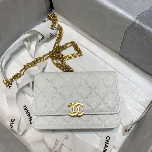  Handbag Chanel 81155  size 15.5 10 4.5 cm