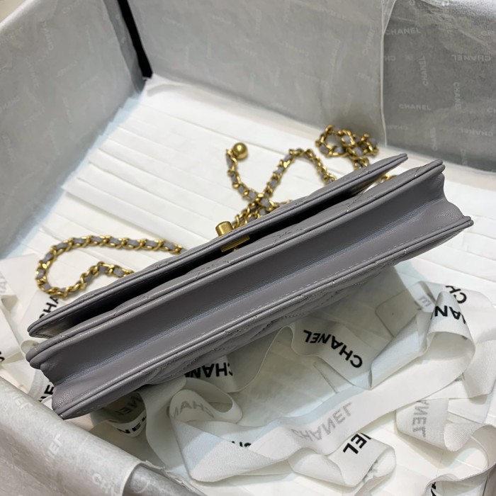  Handbag  Chanel  81133 size 19 cm