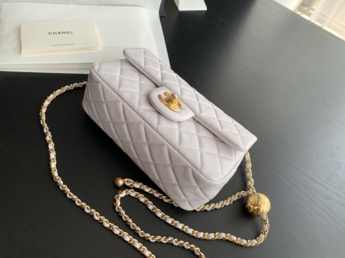  Handbag  Chanel  size  20 cm