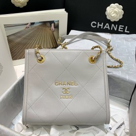  Handbag  Chanel  AS2750 size 23 21 11 cm
