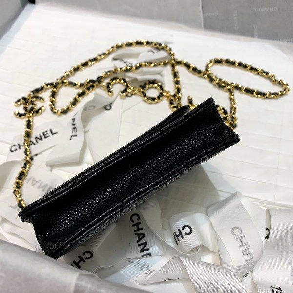 Handbag  Chanel 81139  size  12 8.5 2 cm