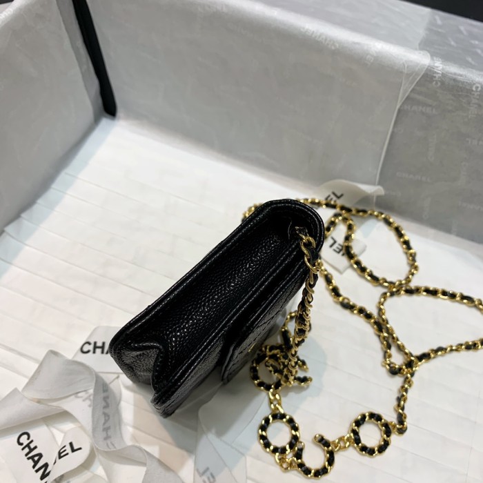 Handbag  Chanel 81139  size  12 8.5 2 cm
