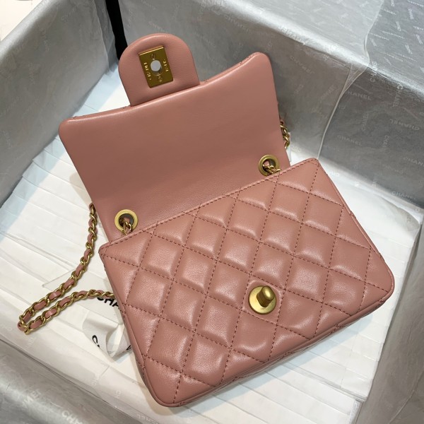  Handbag  Chanel 1786  size  17 cm