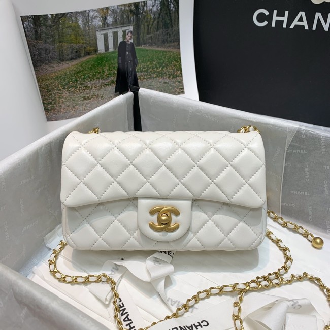  Handbag  Chanel 1787 size 20 cm