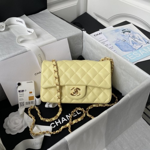  Handbag  Chanel   size 17 cm