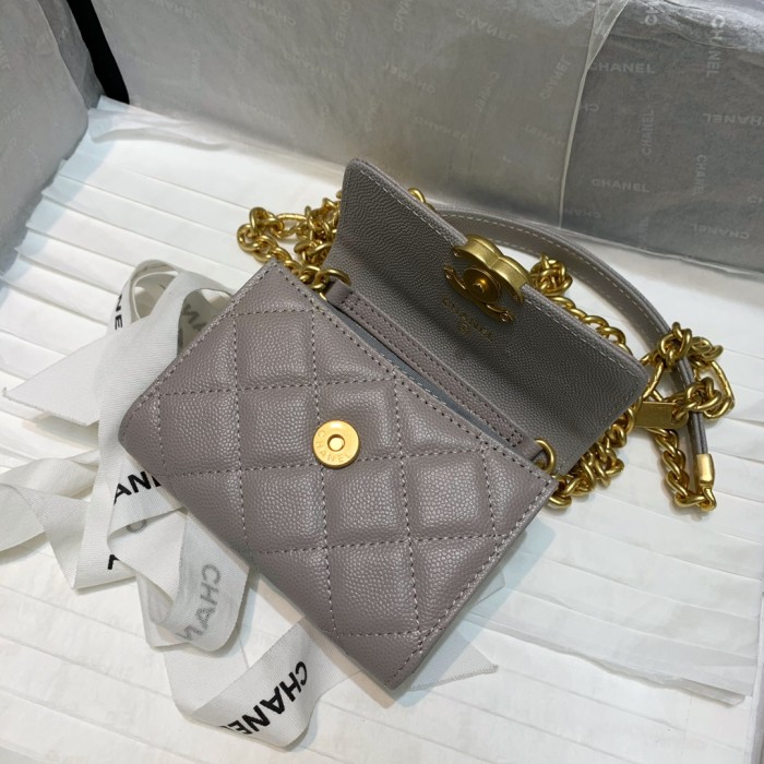  Handbag  Chanel 81156 size 12 9 2.5 cm