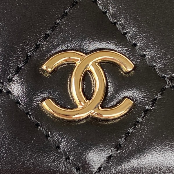 Handbag Chanel AS2875  size 12.4*22.3*5.7 cm