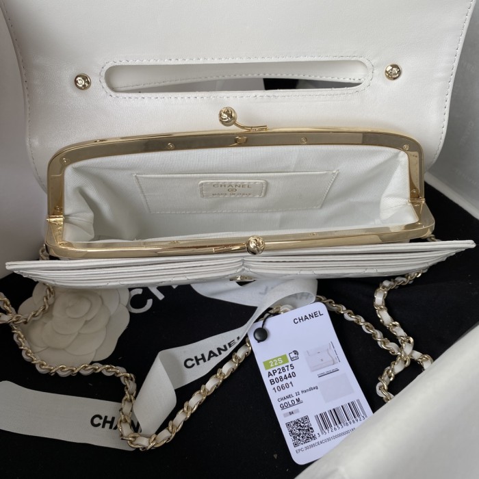  Handbag  Chanel AS2875  size 12.4*22.3*5.7 cm