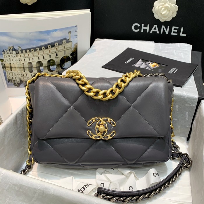  Handbag  Chanel AS1160  size  26 cm 