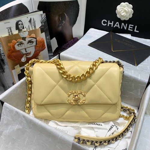  Handbag  Chanel  AS1160  size  16 26 9 cm