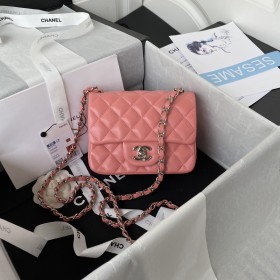 Handbag  Chanel size 17 cm