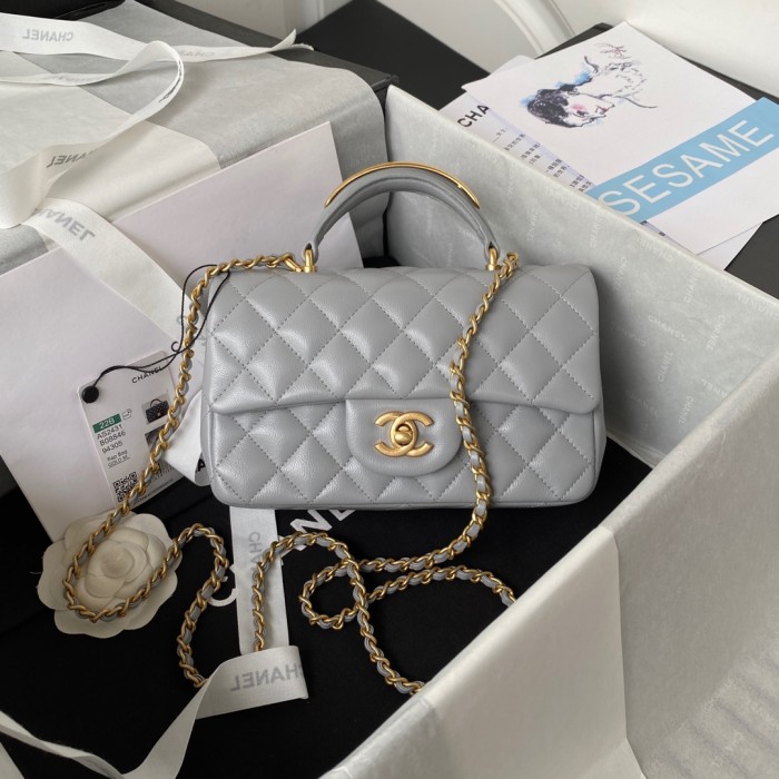  Handbag  Chanel AS2431  sizez  20x12x6 cm