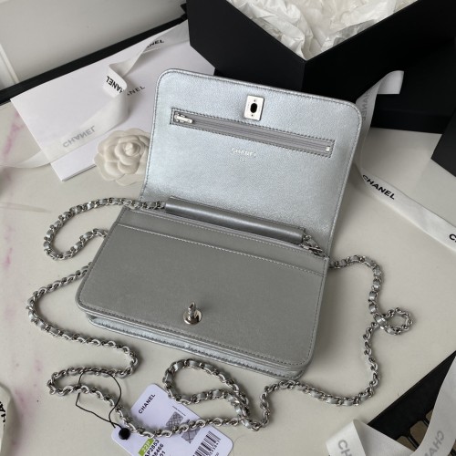  Handbag Chanel  AP2853  size 19.2*12.3*3.5 cm