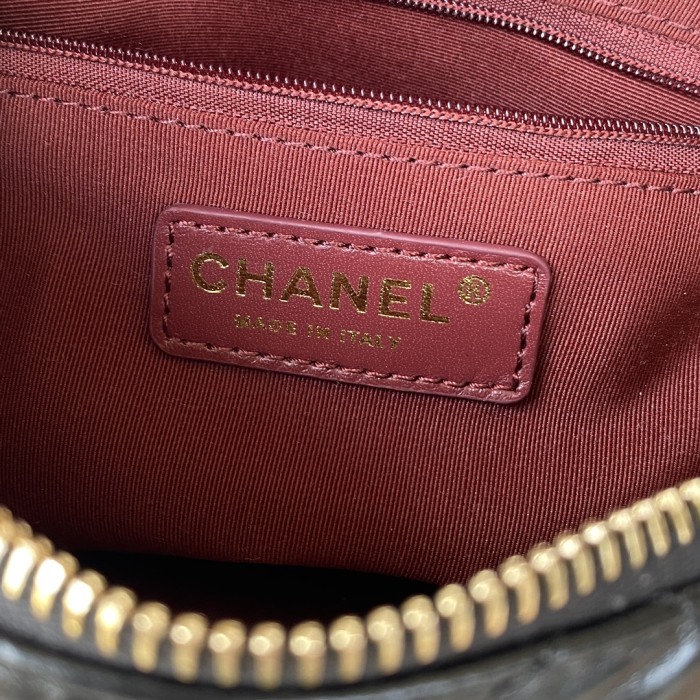  Handbag  Chanel AS3383 size  13-19-6.5 cm