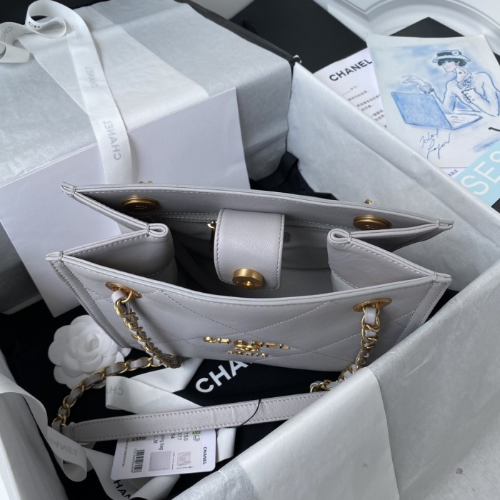  Handbag  Chanel AS2750  size  21X23X11 cm