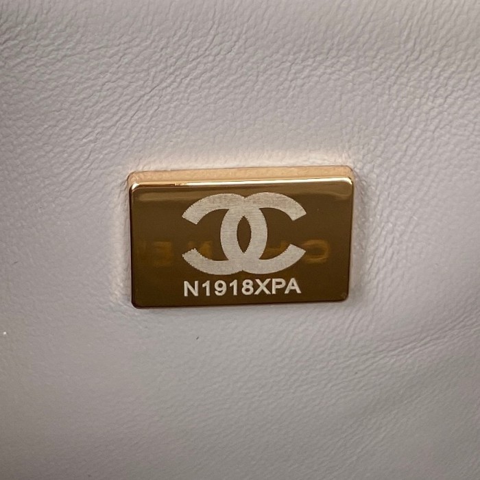  Handbag  Chanel AS3357  size  27*17*17* cm