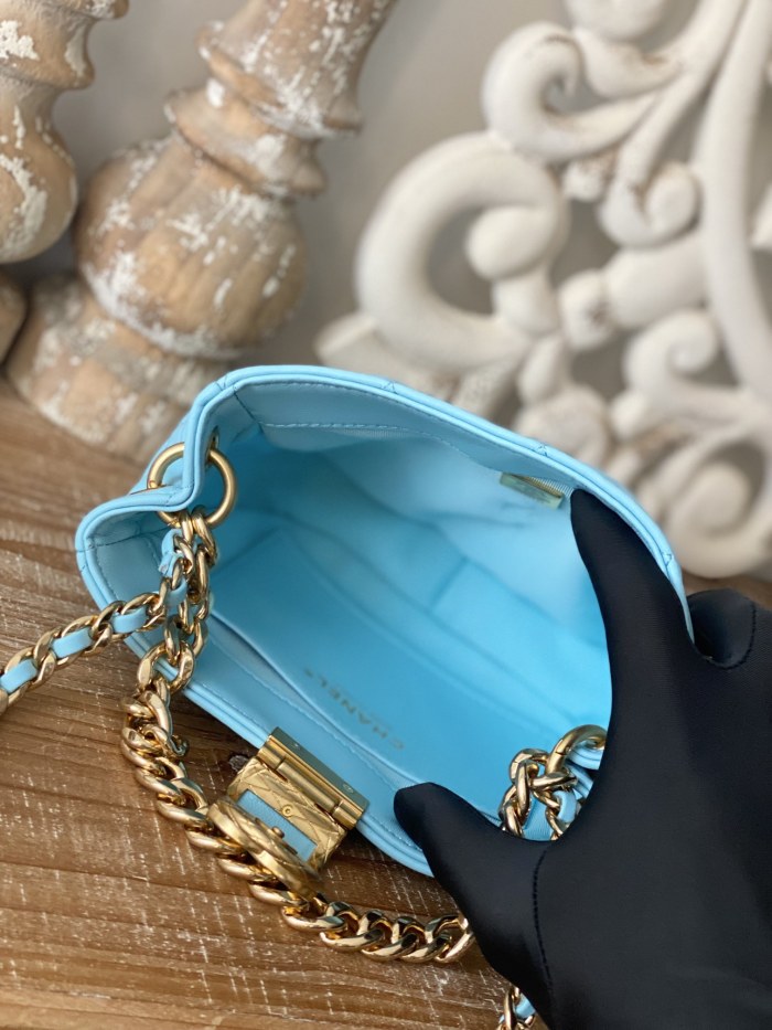  Handbag  Chanel 3475  size 12.5*19*6.5* cm