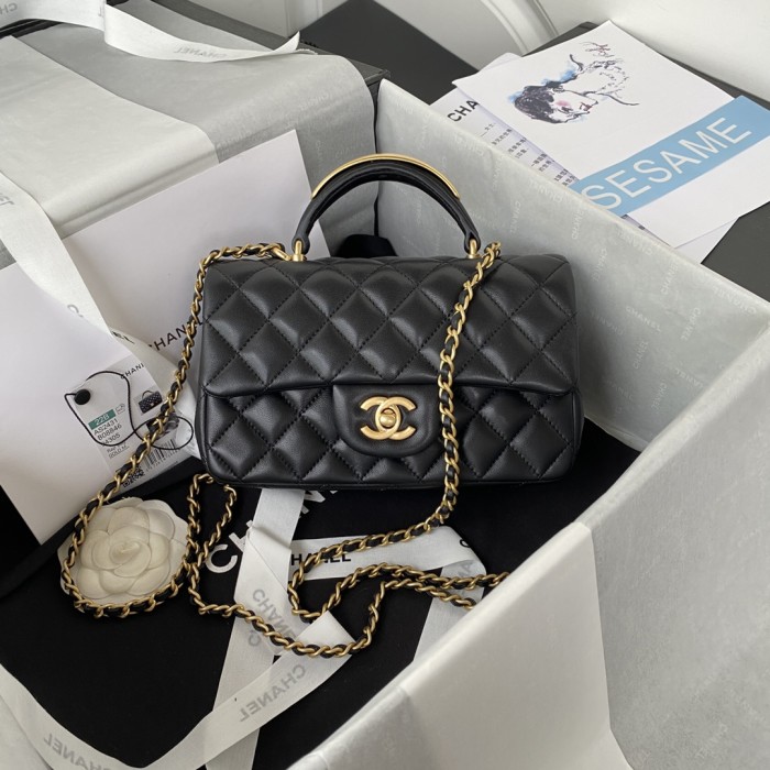 Handbag  Chanel AS2431 size 20x12x6 cm