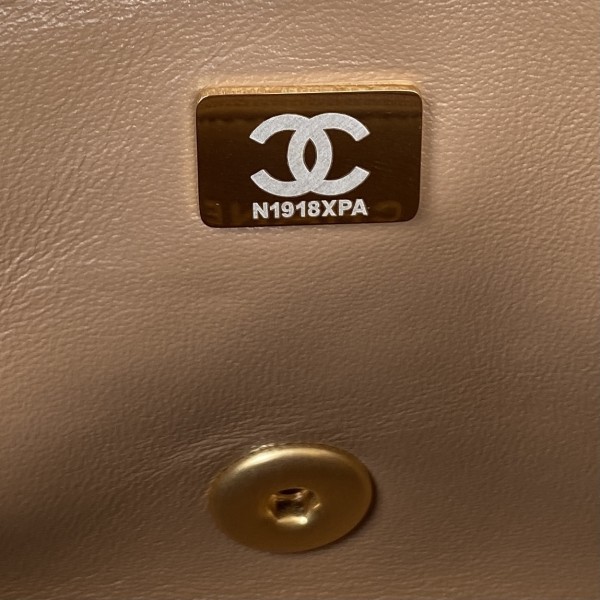  Handbag  Chanel AS3457 size 14*20*8 cm