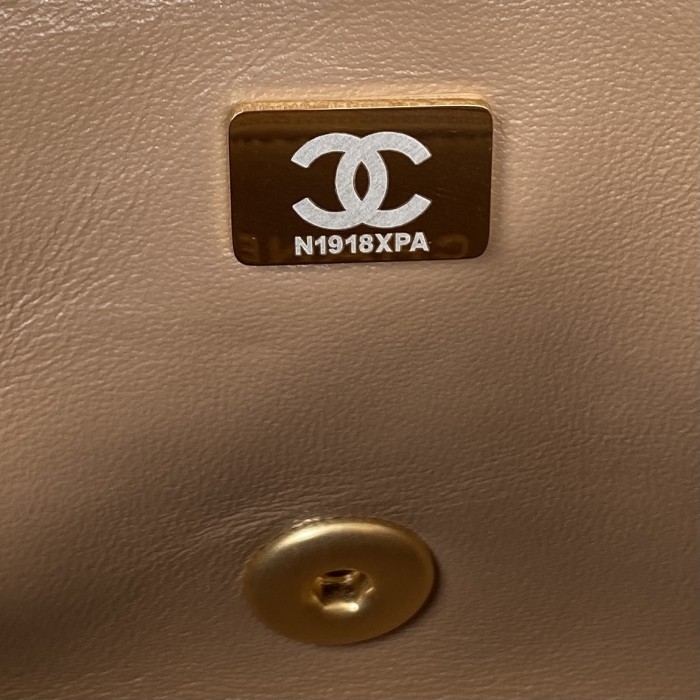  Handbag  Chanel AS3457 size 14*20*8 cm