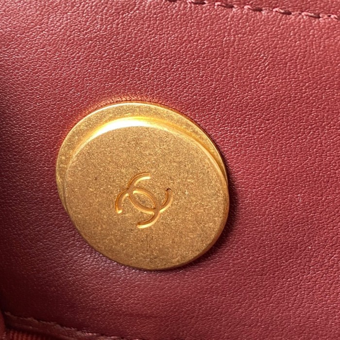  Handbag  Chanel AS2750  size 21X23X11 cm