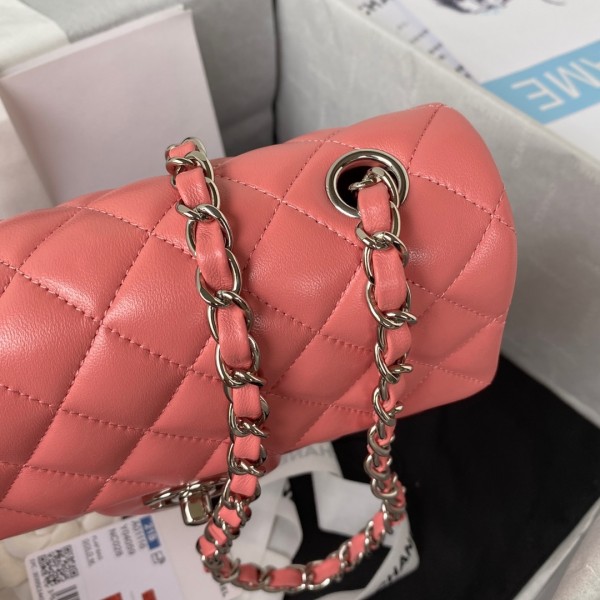  Handbag  Chanel  size  20 cm