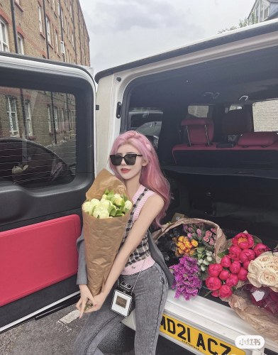 Handbag Chanel  size  16*9*3.5* cm